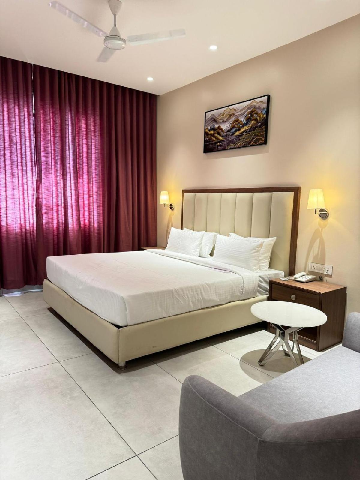Hotel Carnival Parbhani Exterior photo